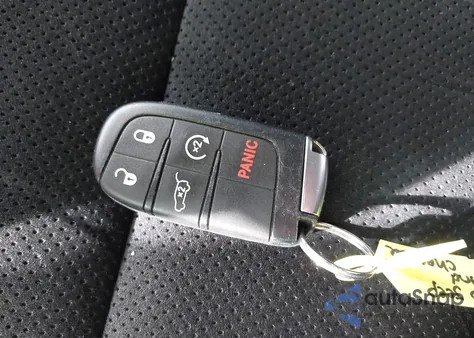 2018 Jeep Grand Cherokee Altitude 4X4 из США, поврежденный, VIN 1C4RJFAG3JC137467